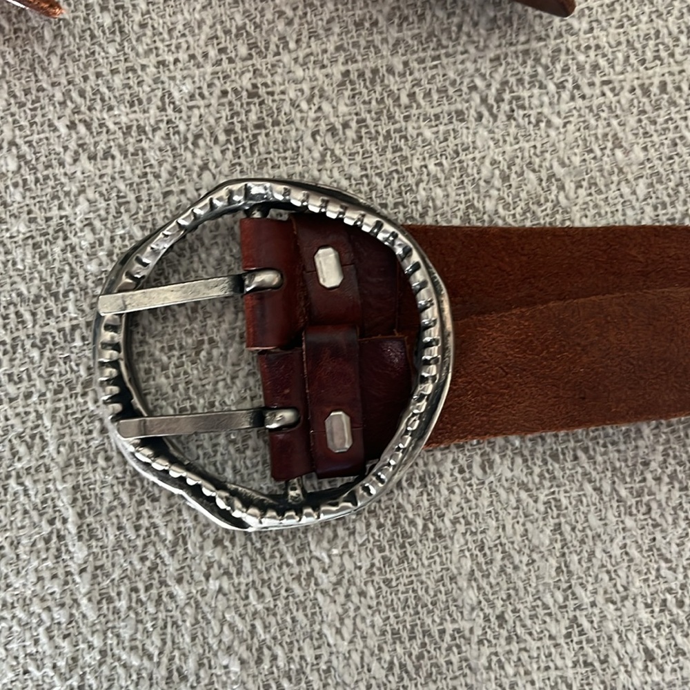 Western brown leather belt braid center double Silvertone round buckle 43” - Picture 5 of 11